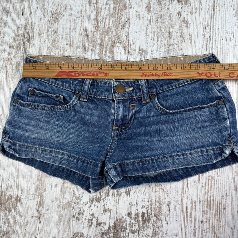 VTG Y2K O'Neill Denim Low Rise Mini Micro Shorts Size 2 Casual Summer Beach - Picture 4 of 6